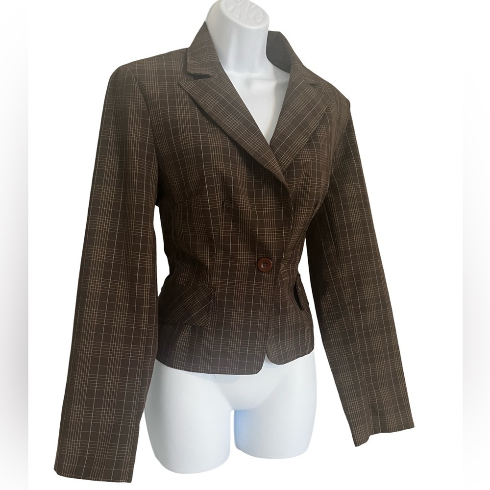 Zinc Brown Plaid Women's Blazer. Size: Medium. Great Condition. - Picture 2 of 8